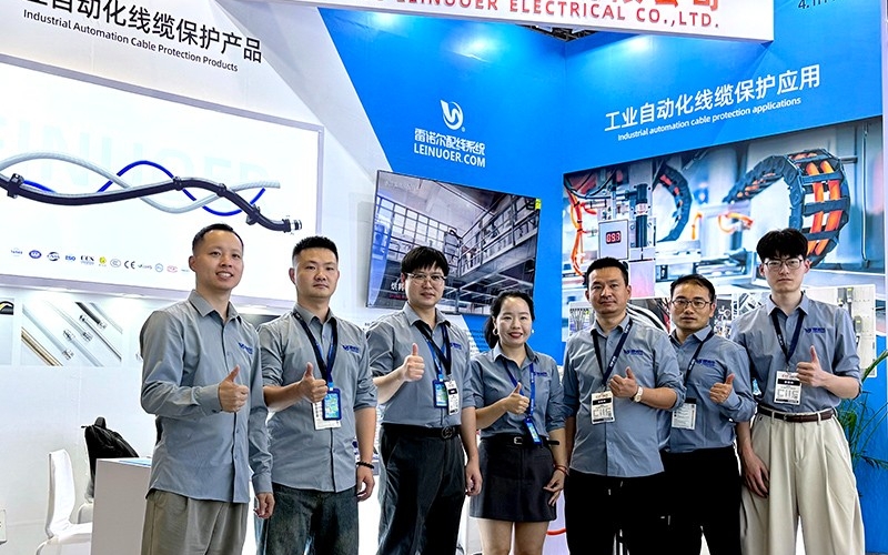 浙江雷諾爾電氣參展工博會(huì)圓滿(mǎn)成功，工業(yè)線纜連接保護(hù)方案收獲關(guān)注與認(rèn)可